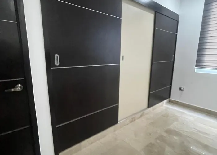 Spacious 1 Block From The Playa del Carmen